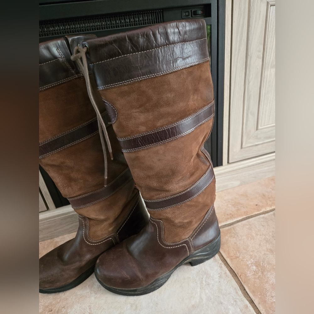 Outdoor survival gear equestrian boots size 7.5